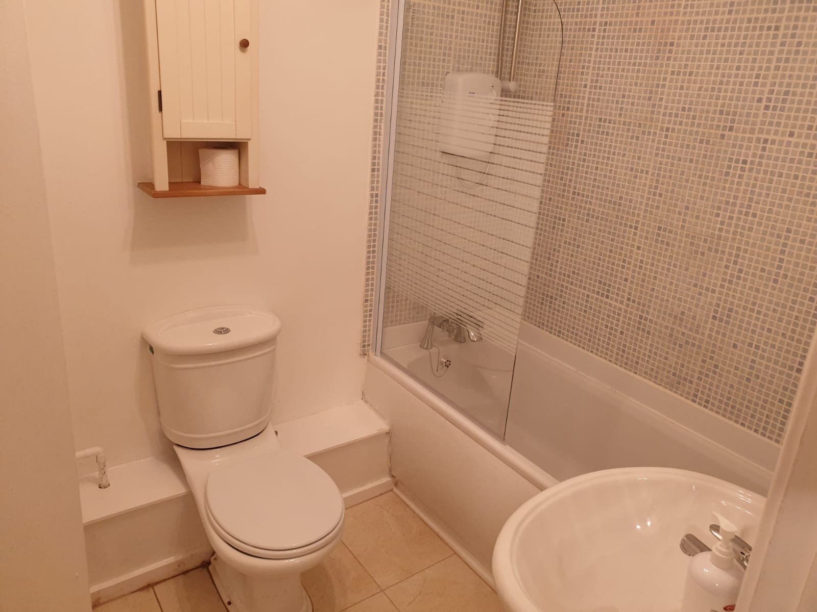 WhatsApp Image 2025-10-03 at 16.20.34 (1)