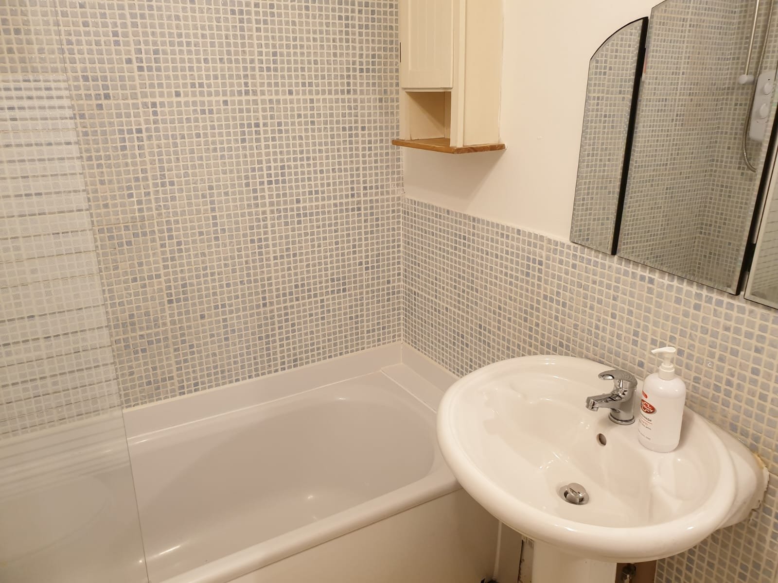 WhatsApp Image 2025-10-03 at 16.20.37