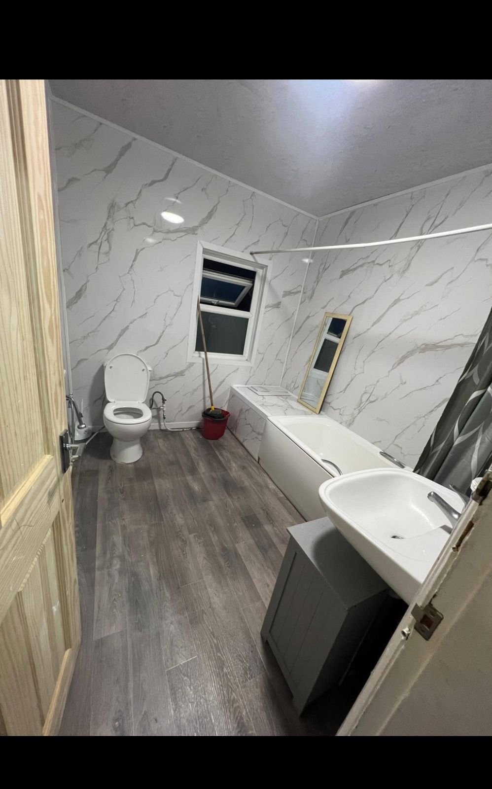 WhatsApp Image 2025-10-04 at 17.18.04